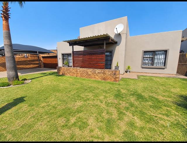3 BEDROOM TOWNHOUSE FOR SALE IN MEYERTON SOUTH